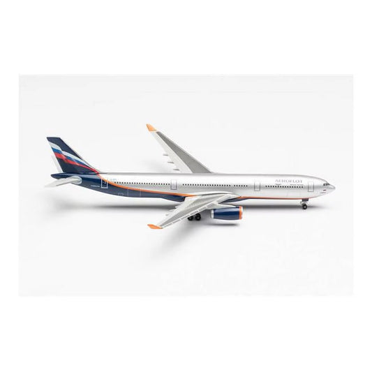 1 by 500 Scale Aeroflot A330-300 Model Plane